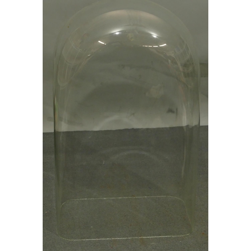 199 - A rectangular shaped glass dome, 49cm high, 30cm wide, 18cm deep.