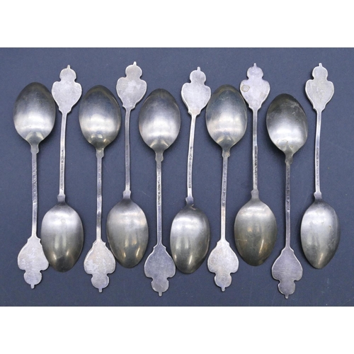 319 - A set of 10 Canadian sterling silver souvenir teaspoons with enamelled crest motifs, boxed, 2.9oz gr... 