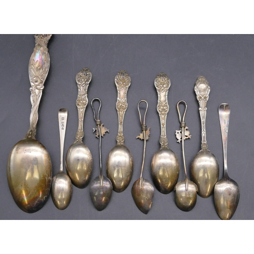 357 - A Sterling silver tablespoon, 4 Sterling silver teaspoons, 5 various odd silver and Continental silv... 