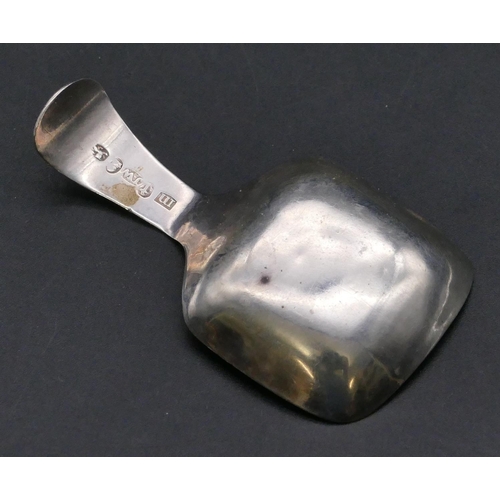 370 - A George III silver caddy spoon with square shaped bowl with etched decoration, Birmingham 1810, mak... 