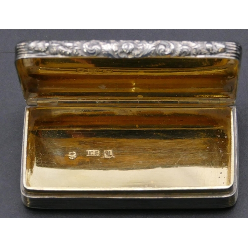 374 - A William IV silver rectangular shaped snuff box with allover engine turned decoration, hinged lid, ... 