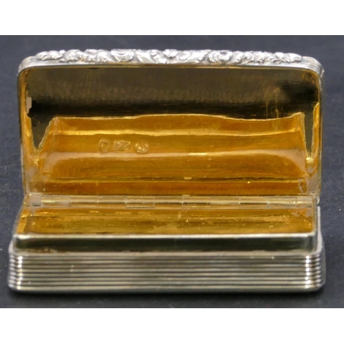 374 - A William IV silver rectangular shaped snuff box with allover engine turned decoration, hinged lid, ... 