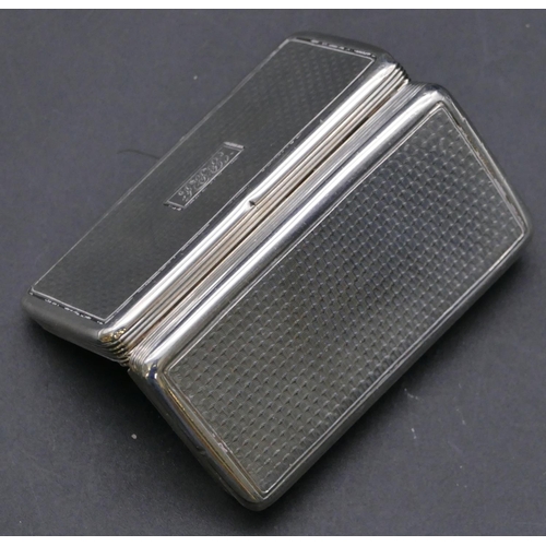 374 - A William IV silver rectangular shaped snuff box with allover engine turned decoration, hinged lid, ... 