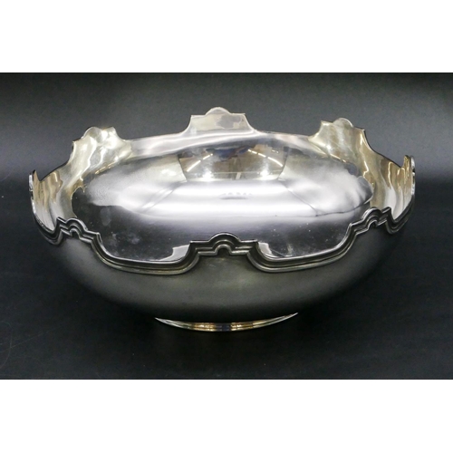 381 - A Continental silver coloured metal round bowl with scallop shaped rim, 22.2cm diameter, 16.3oz.