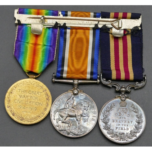 433 - A Bar of 3 WWI military medals 