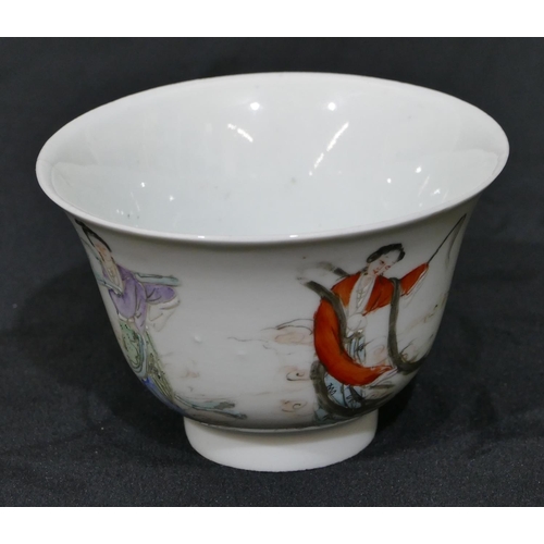 144 - A Kangxi style round trumpet shaped bowl with multi-coloured figure decoration, 10cm diameter, 7cm h... 