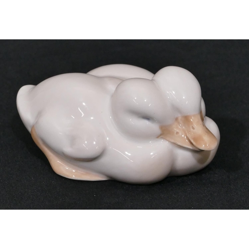 150 - A Royal Copenhagen group of 2 ducks, numbered 516, 9.5cm wide