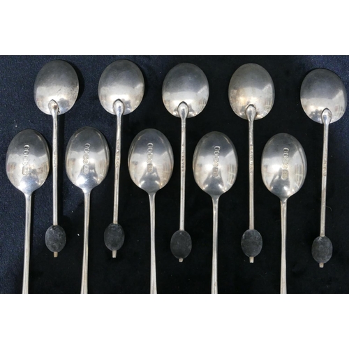 252 - A set of 5 Seal topped Sheffield silver teaspoons and a set of 5 Birmingham silver coffee bean spoon... 