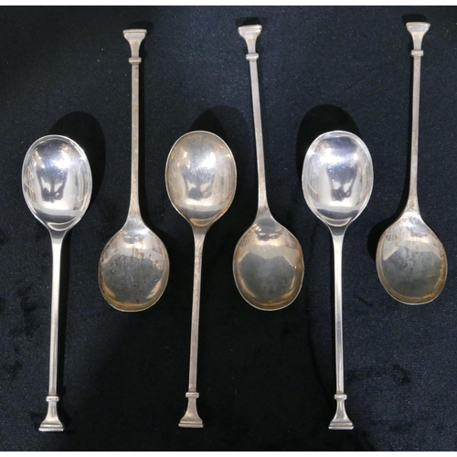 256 - A set of 6 Birmingham silver Seal topped teaspoons in fitted leather case, 1.8oz