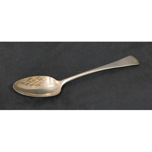 267 - A George III silver tablespoon, London 1831, 2.1oz