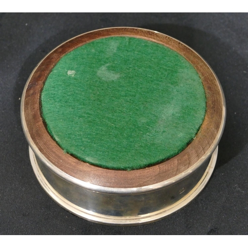 275 - A modern London silver small round wine coaster with wooden centre, 10cm diameter