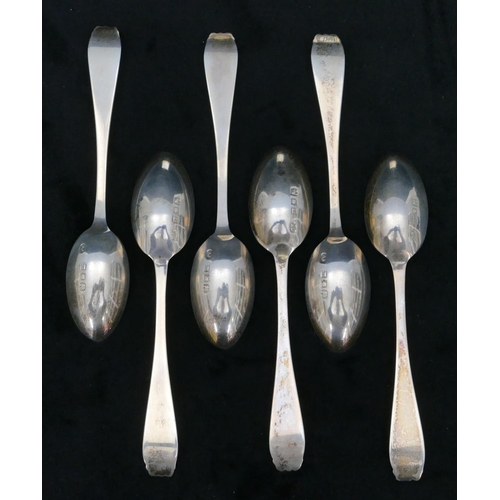 288 - A set of 6 London silver teaspoons, maker's mark D.F, in fitted leather case, 2oz