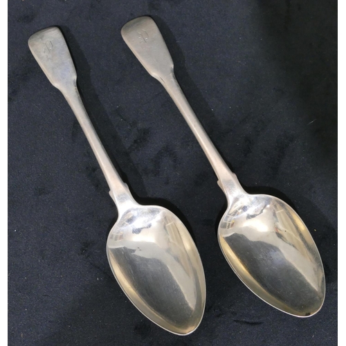 305 - A pair of Georgian silver tablespoons, maker's mark T.B., 4.3oz