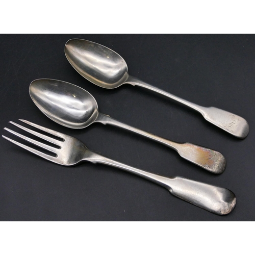 334 - A pair of Georgian silver dessert spoons and a similar Georgian silver fork, 4.7oz. (3)