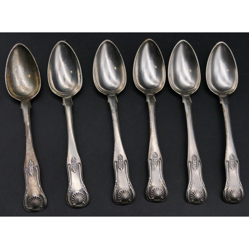 338 - A set of 6 Scottish George III silver teaspoons with shell motifs, Edinburgh 1811, makers mark JM, 4... 