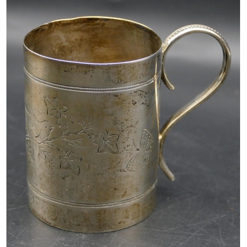 343 - A Victorian Sheffield silver christening mug with engraved decoration, scroll handle, 8cm high, 3.2o... 