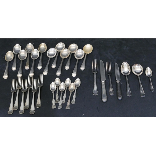 348 - A set of 6 6 Lascelles silver plated soup spoons, 6 matching dessert spoons, 6 dessert forks, 6 king... 