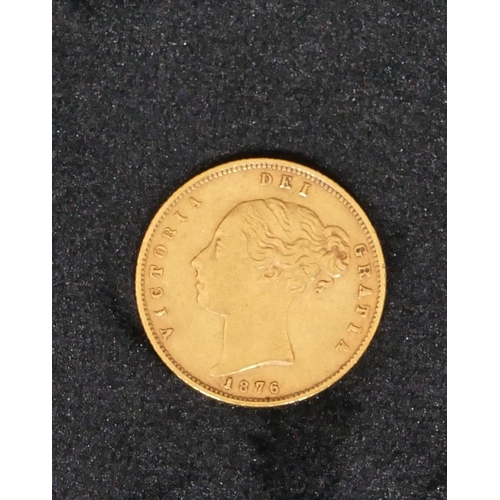 432 - A Victorian shield back gold half sovereign, 1876, 4 grams