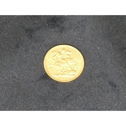 440 - A Victorian gold sovereign, 1887, 8 grams