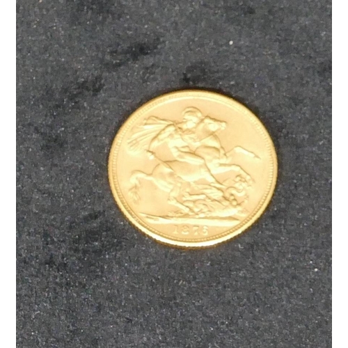 441 - A Victorian gold sovereign, 1876, 8 grams