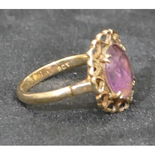 463 - A 9ct gold ladies amethyst ring with pierced rim in the form of hearts, Size L/M, 2.8 grams gross