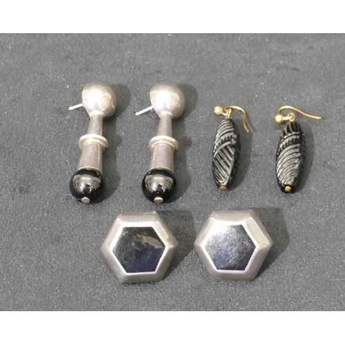 499 - A pair of Sterling silver and jet cylindrical drop earrings and 2 other pairs of jet earrings. (6)