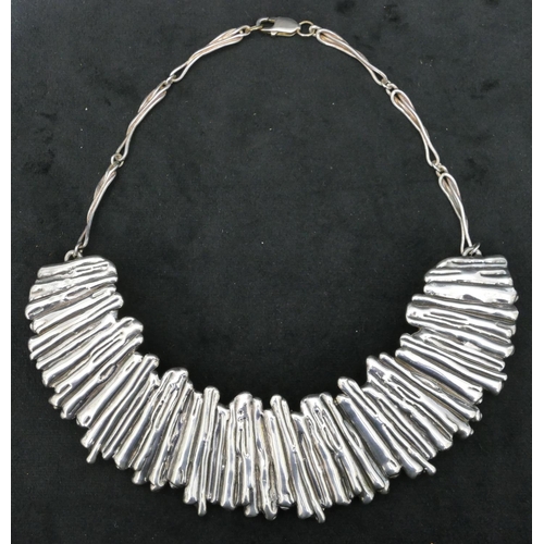 503 - A modern 925 silver necklace with filled drop, 36.5cm long, cased.