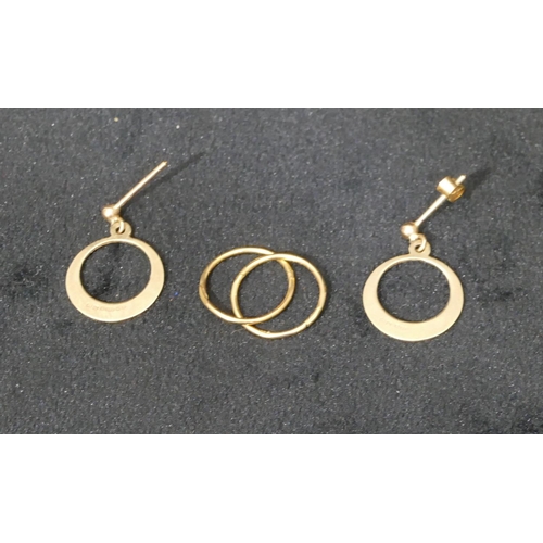 544 - A pair of 9ct gold circular drop earring, another pair of similar earrings, 1.8 grams. (4)