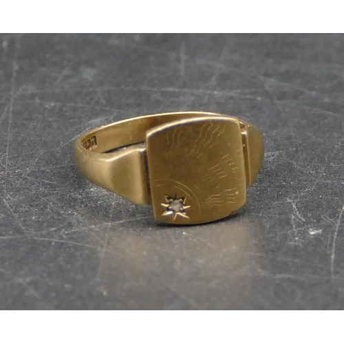 570 - A 9ct gold signet ring, size U/V, 3.8 grams.