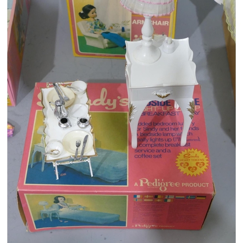 675 - A Sindy, Pedigree bath, boxed, a Sindy armchair, boxed, a Sindy bedside table, light-up lamp and bre... 