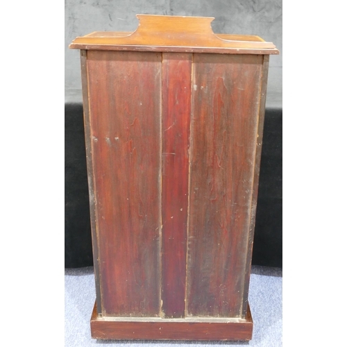 821 - An Edwardian mahogany music cabinet with allover inlaid banding and stringing, lipped back, single t... 