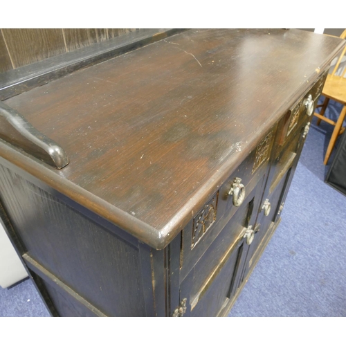 A modern oak Ercol style dresser with shelfed back, 2 drawers, 2 double panel doors below and on sty