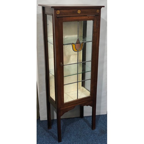 3060 - An Art Deco style cabinet with leaded glass door, lock and key enclosing cream fabric interior and 2... 