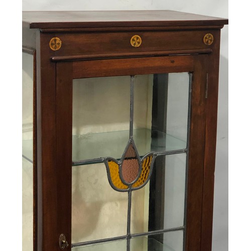 3060 - An Art Deco style cabinet with leaded glass door, lock and key enclosing cream fabric interior and 2... 