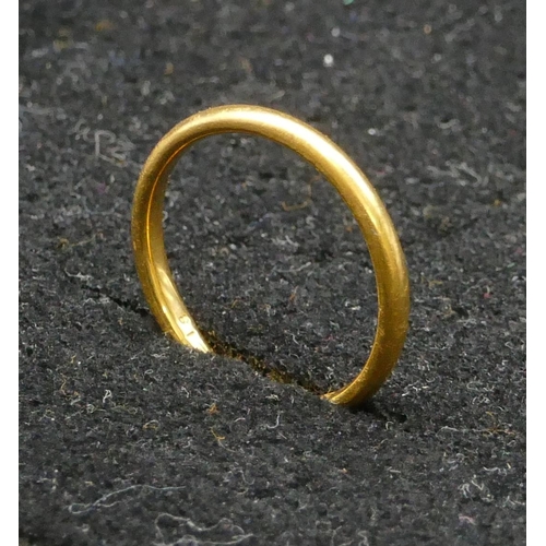 458 - A 22ct gold wedding ring, size K, 2.3 grams.