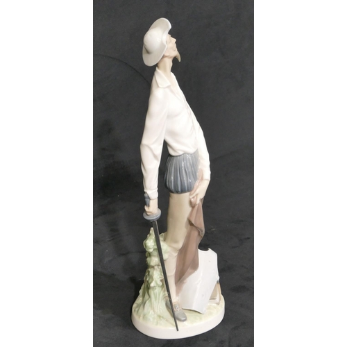 68 - A Lladro figurine 