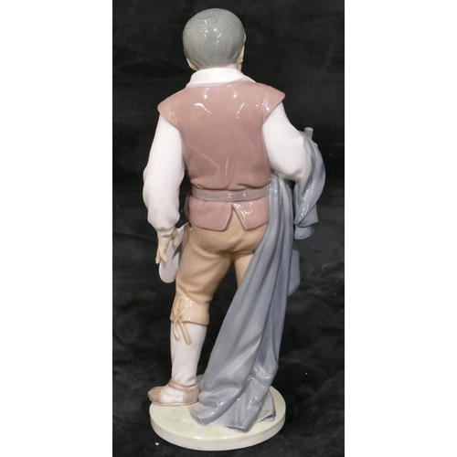 69 - A Lladro figure 