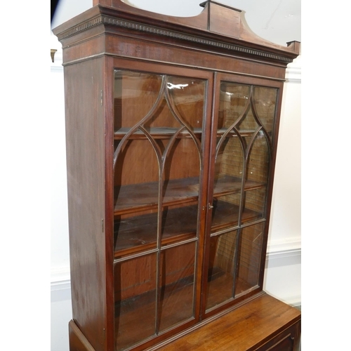 726 - A George III small mahogany secretaire bookcase with 2 astrical glazed doors enclosing adjustable sh... 