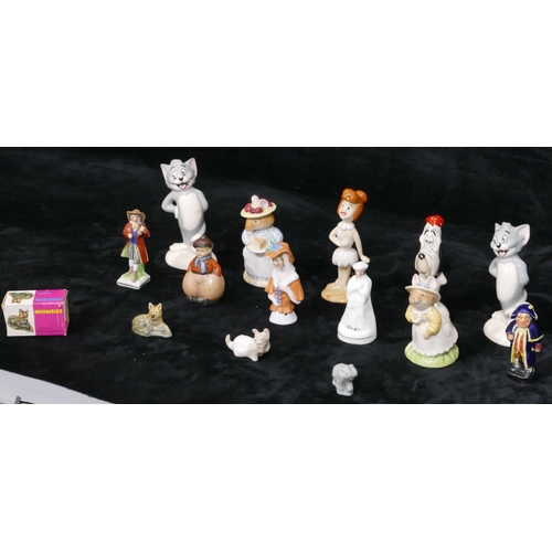 55 - 4 Beswick cartoon characters, a small quantity of various china figures etc.