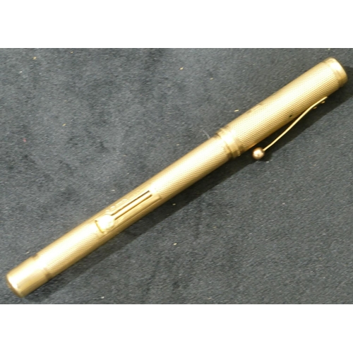 689 - A 9ct gold Waterman's fountain pen