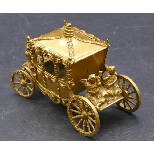 749 - A gilt coronation coach and queen (no box), 39.5cm long overall