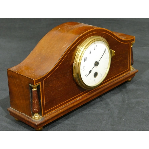 806 - Japy Freres & Co. Edwardian mahogany arch topped timepiece with inlaid stringing, turned column supp... 