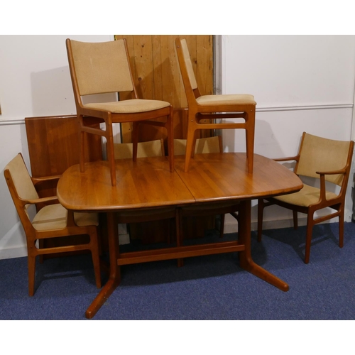 823 - A D-Scan teak dining room suite, extending dining table with 2 extra leaves, 150cm closed, each leaf... 