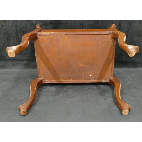 849 - An Edwardian mahogany piano stool with bar back, overstuffed hinged seat on cabriole legs, 59cm wide... 