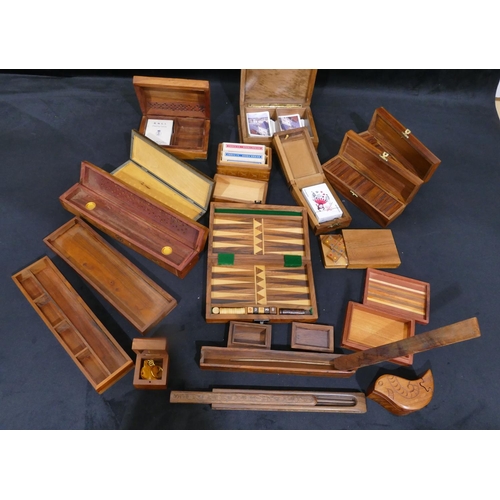 4091 - A quantity of 17 various wooden boxes, card, draught, puzzle etc.