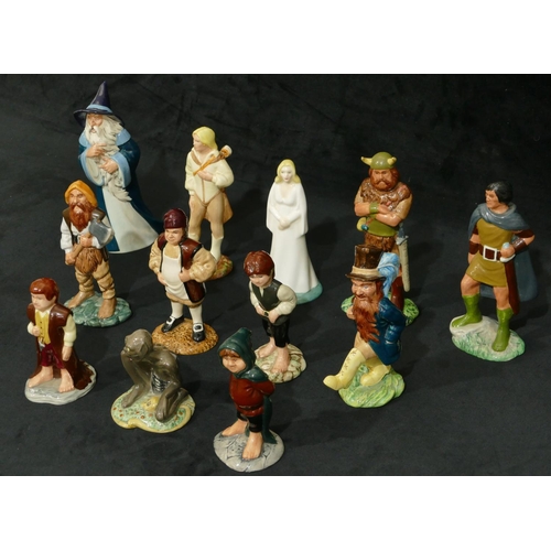 88 - A set of 12 Royal Doulton Lord of the Rings 