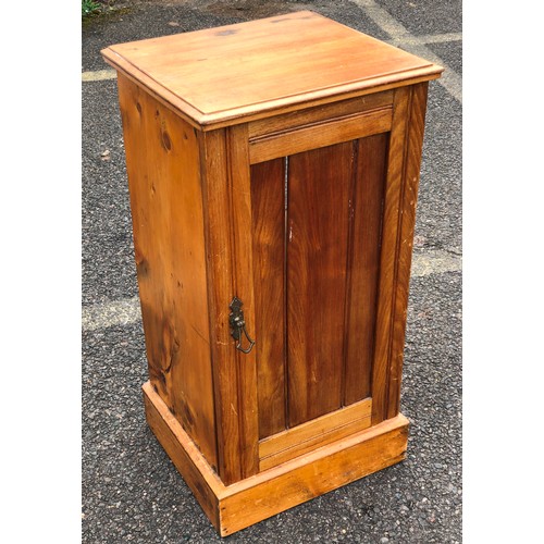 5085 - A Walnut bedside cabinet, 1 door with brass drop handle, 1 shelf to interior, 38cm wide, 22cm deep, ... 