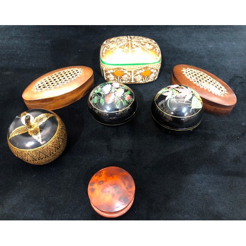 6084 - 7 various wooden trinket boxes. (7)