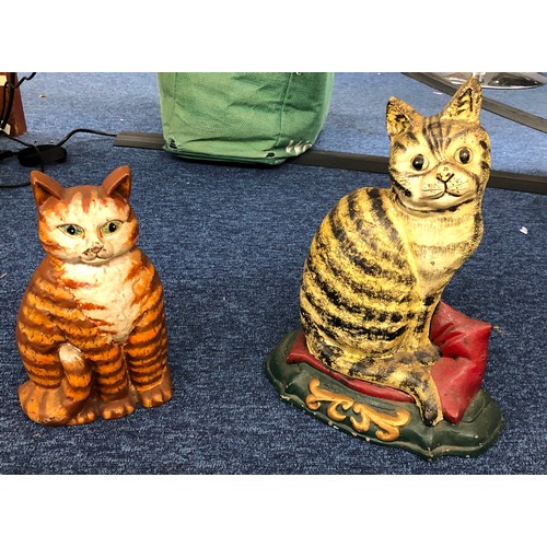 6093 - 2 cat doorstops, tallest 30.5cm high.