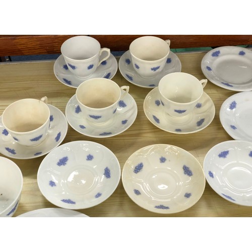 6122 - Adderley Ware blue and white part service, 2 small dinner plates, 1 smaller plate, 4 side plates, 6 ... 